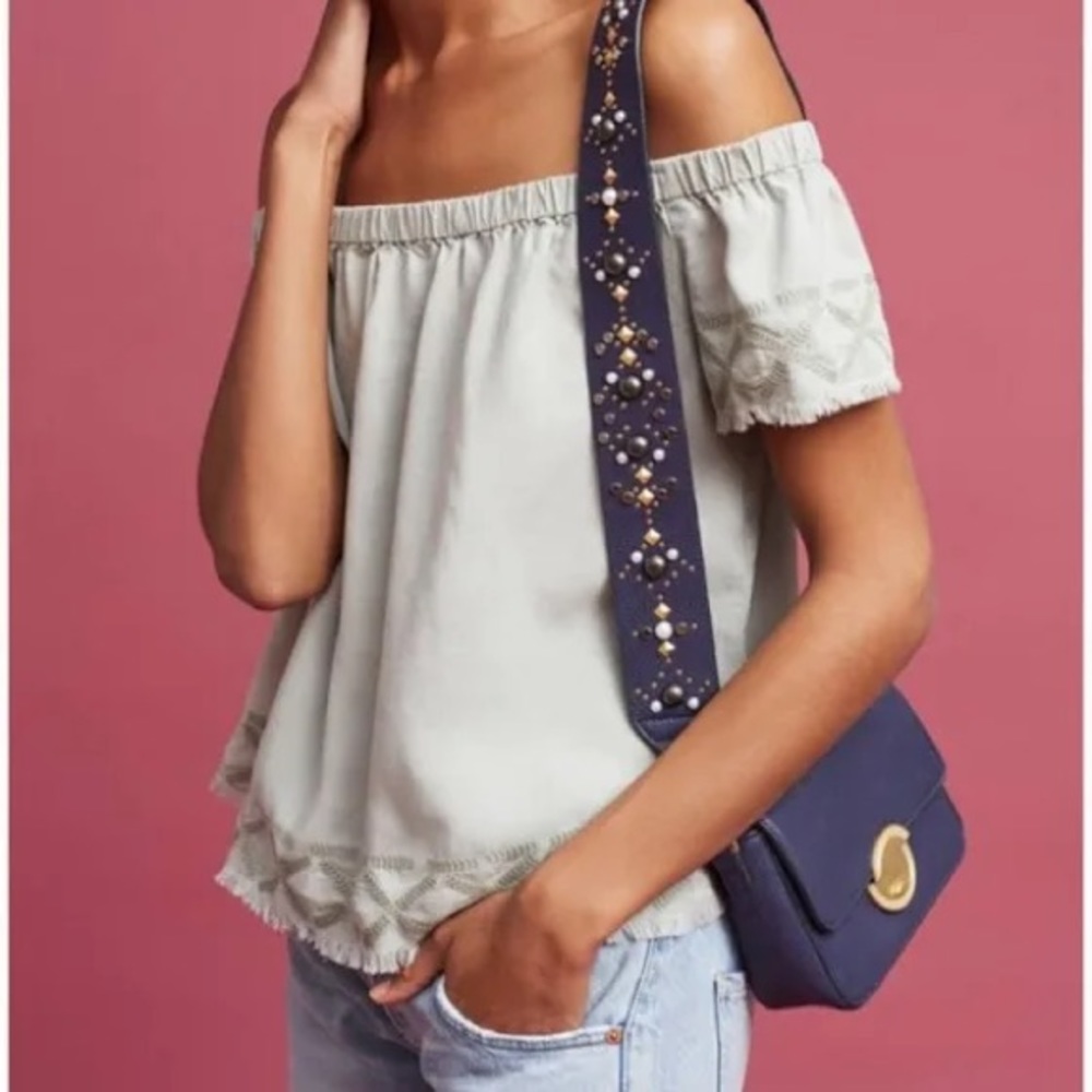 Cloth & Stone Off-Shoulder Cream Blouse